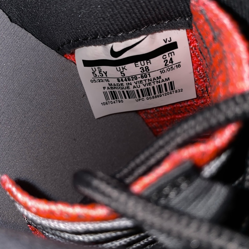Nike Roche 2 Flyknit - Picture 5 of 5